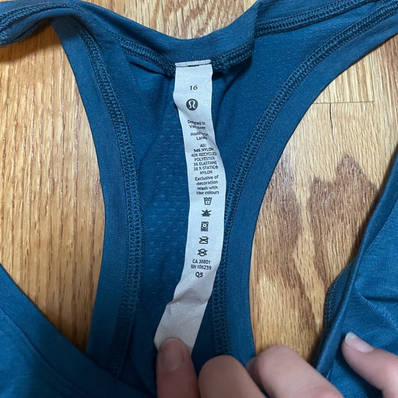 Lululemon Swiftly Tech Tank Top Race Length Size 16 - Picture 5 of 5